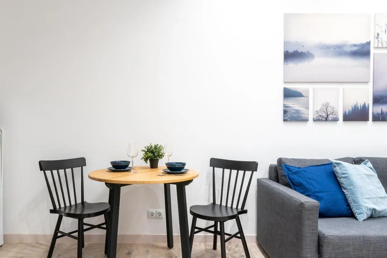Cozy Studio Apartment 5 Min From Camp Nou Βαρκελώνη